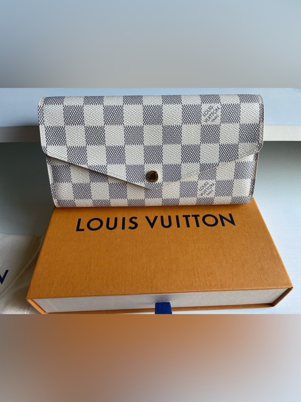 Louis Vuitton Damier Azur Sarah Wallet